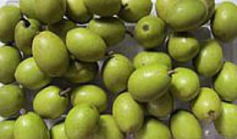 Sri Lankan Olives Curry Recipe (Weralu Maluwa)